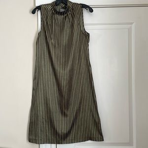 H&M simple shift dress. Size 8